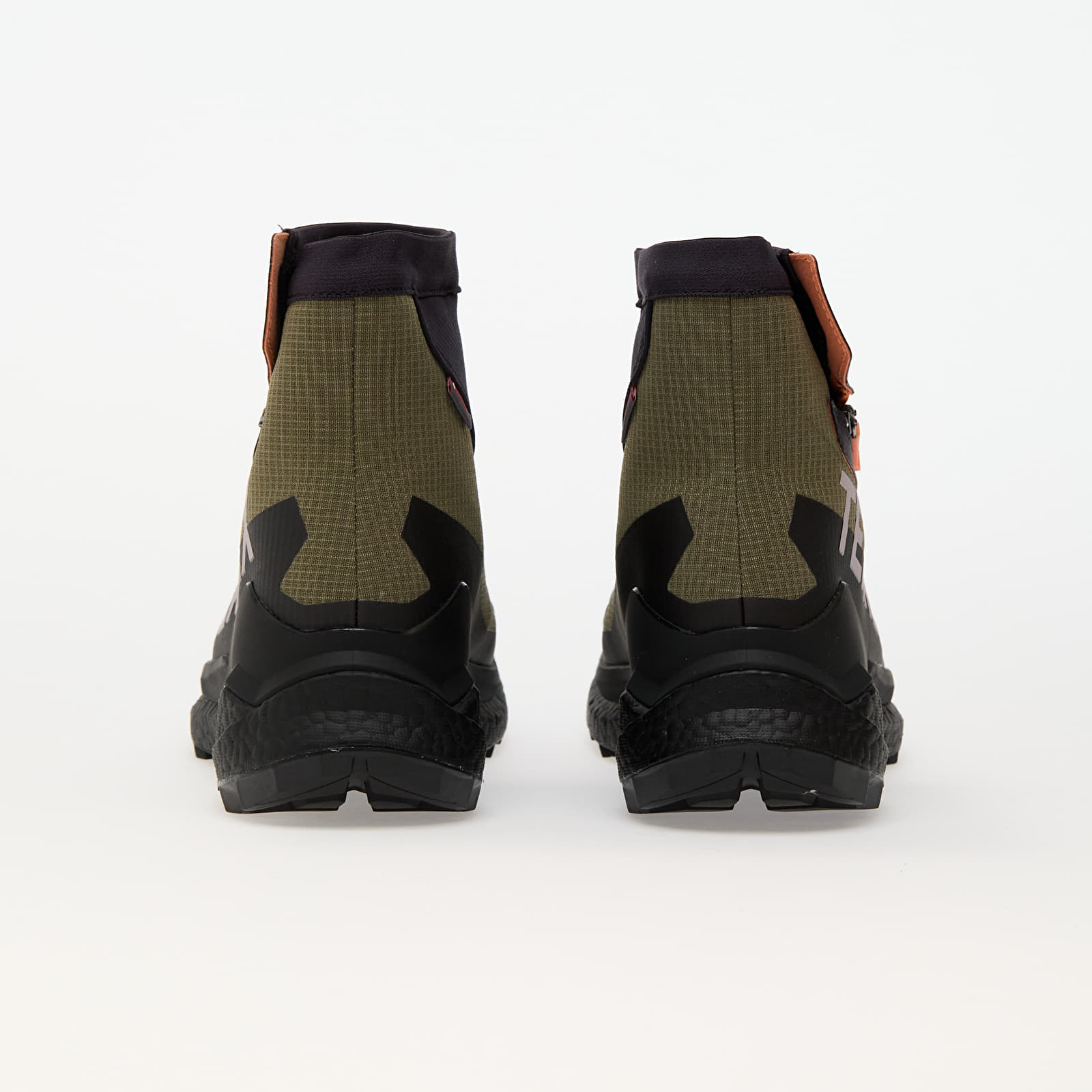 Women's shoes adidas Terrex Free Hiker 2 C.Rdy W Olive Strata/ Prlofi/ Ambtin