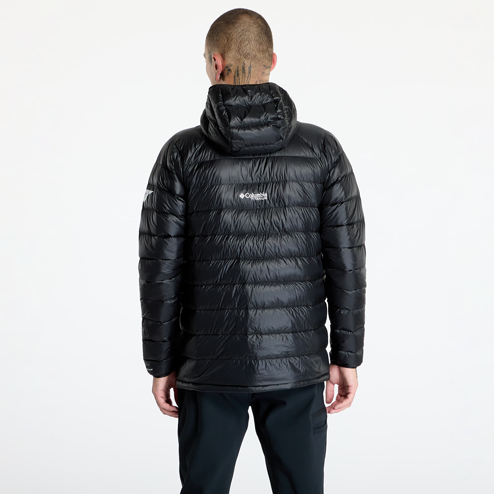 Pánské bundy Columbia Arctic Crest™ Down Hooded Jacket Black