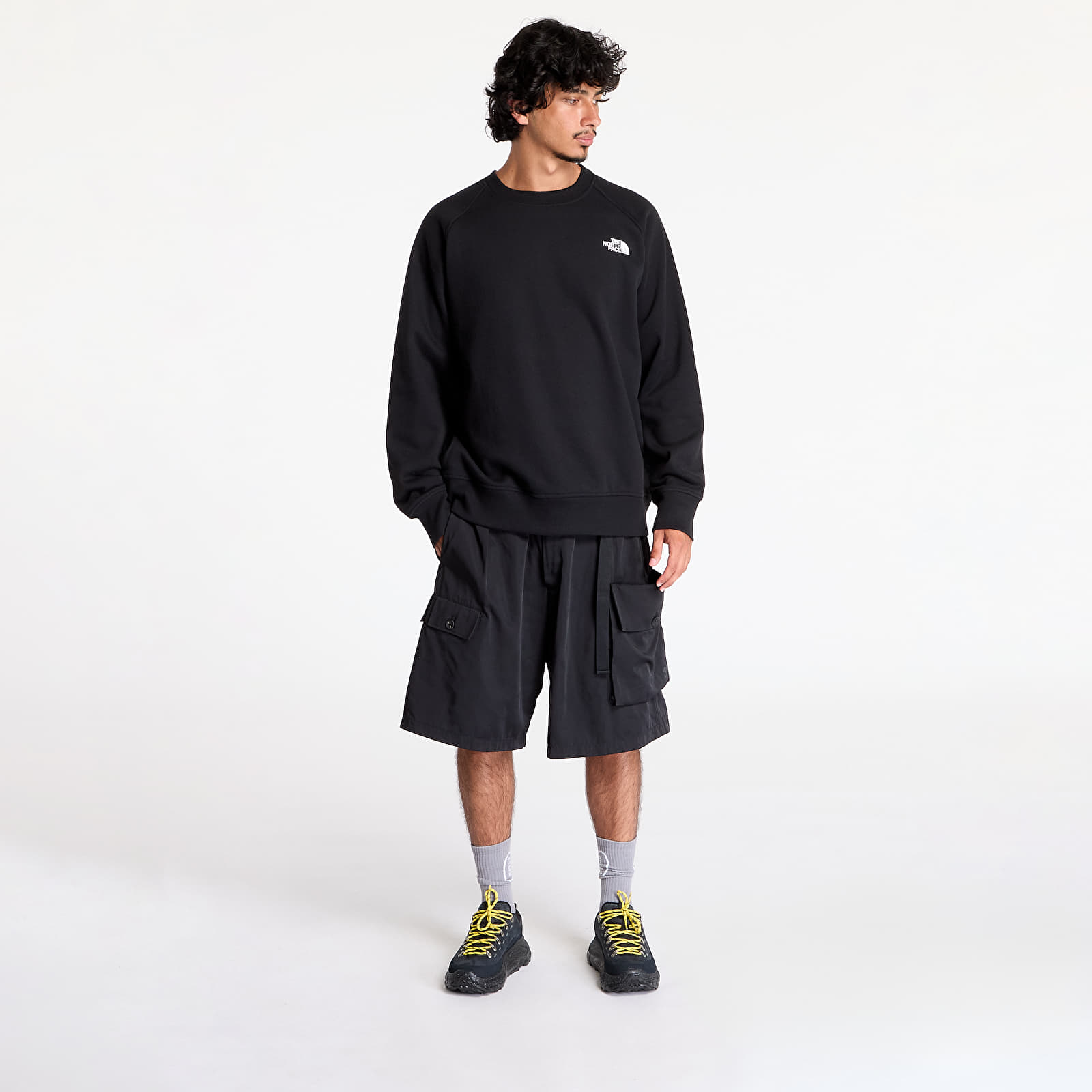 Hoodies and sweatshirts  The North Face M Raglan Box Nse Crew TNF Black