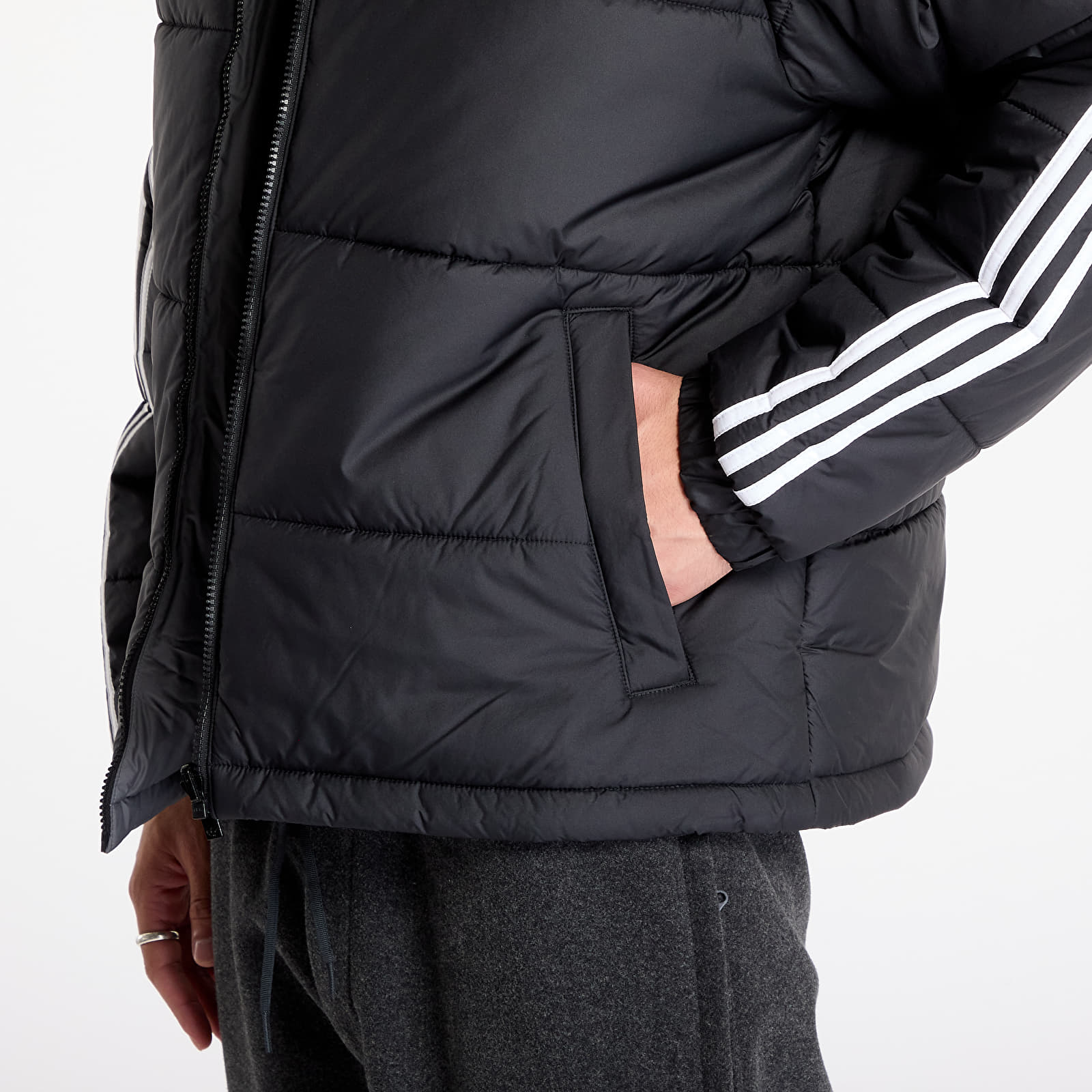 Jakker for menn adidas Adicolor Reversible Jacket Black/ Grey Four