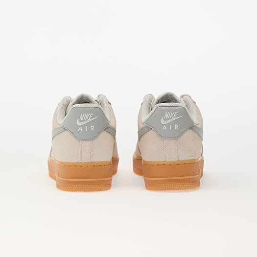 Nike air force 1 7 lv8 yellow top