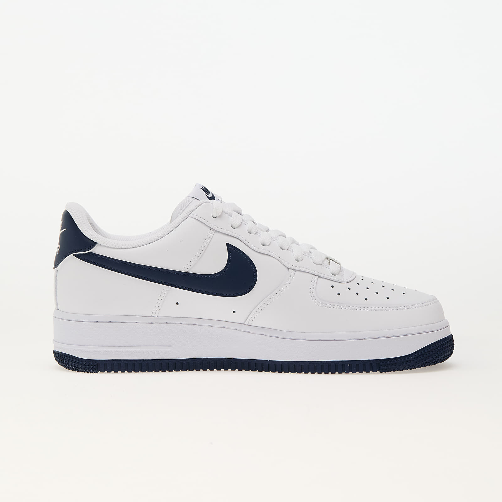 Herren Sneaker und Schuhe Nike Air Force 1 '07 White/ Midnight Navy-White