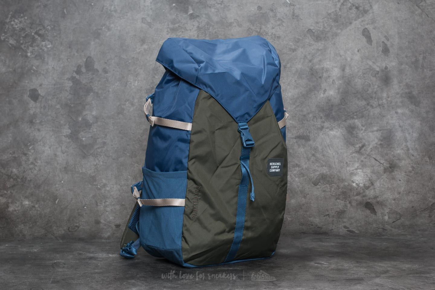 Herschel supply barlow backpack best sale