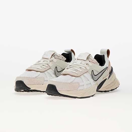 All white nike walking shoes store