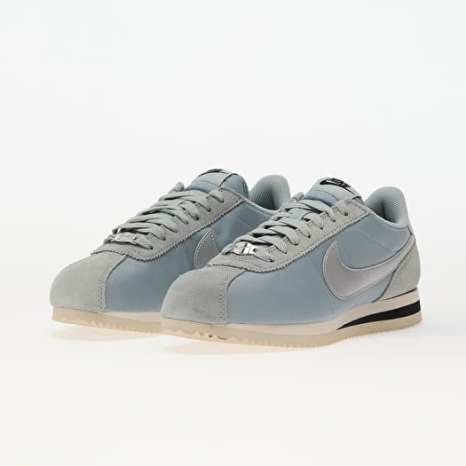 Cortez nike gray sales
