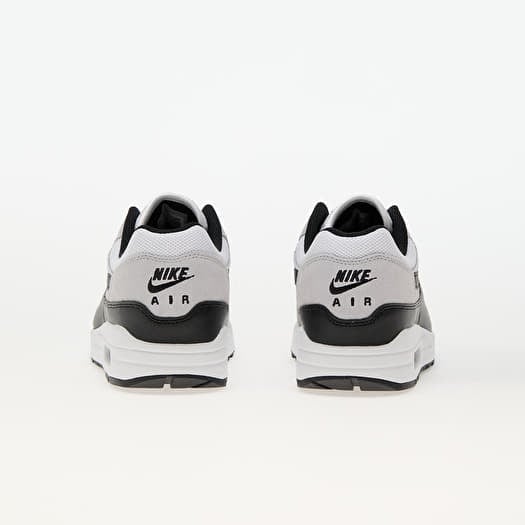 Nike air max 1 essential white black mens trainers outlet