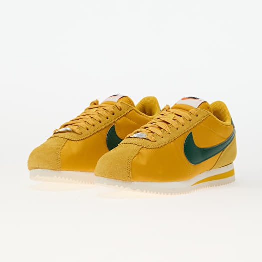 Nike womens shoes yellow clearance