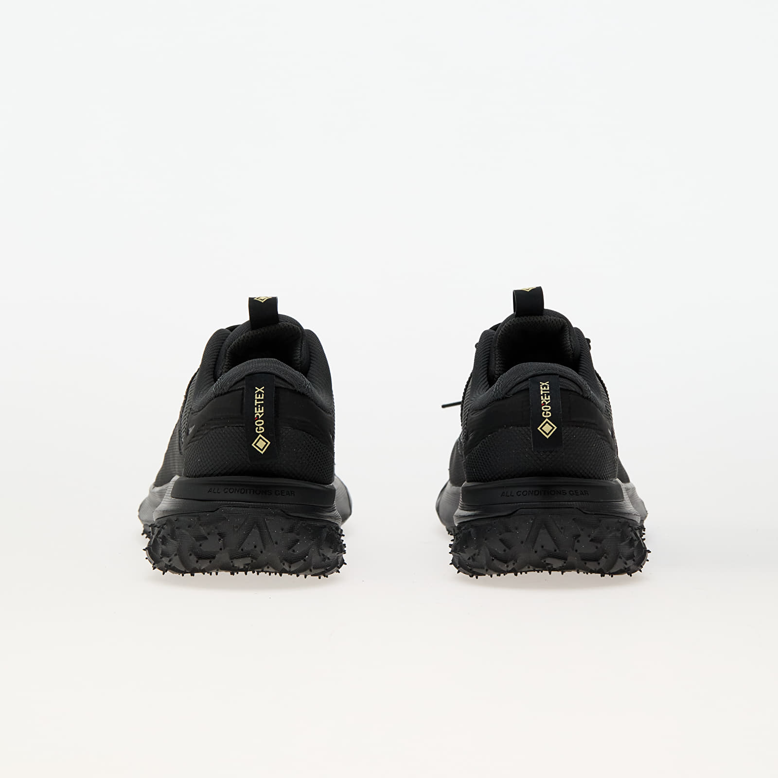 Férfi cipők Nike Acg Mountain Fly 2 Low Gore-Tex Dk Smoke Grey/ Black-Black-Anthracite