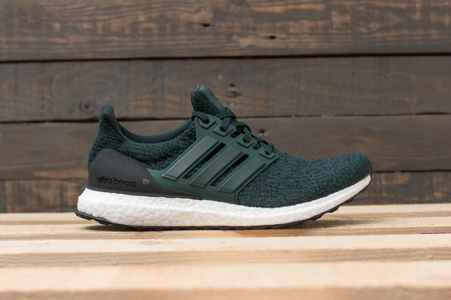 Ultra boost green night 2025