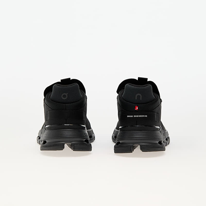 On M Cloudnova 2 All Black | Footshop