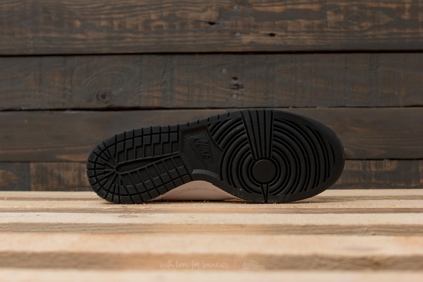 Încălțăminte și sneakerși pentru bărbați Nike Dunk High White/ Black