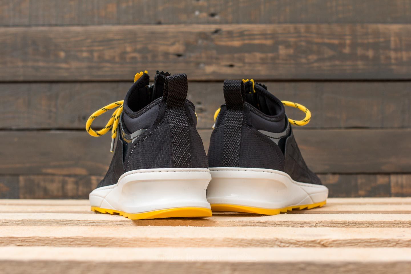 Men s shoes Filling Pieces Trace Shark Runner Desect Black Footshop