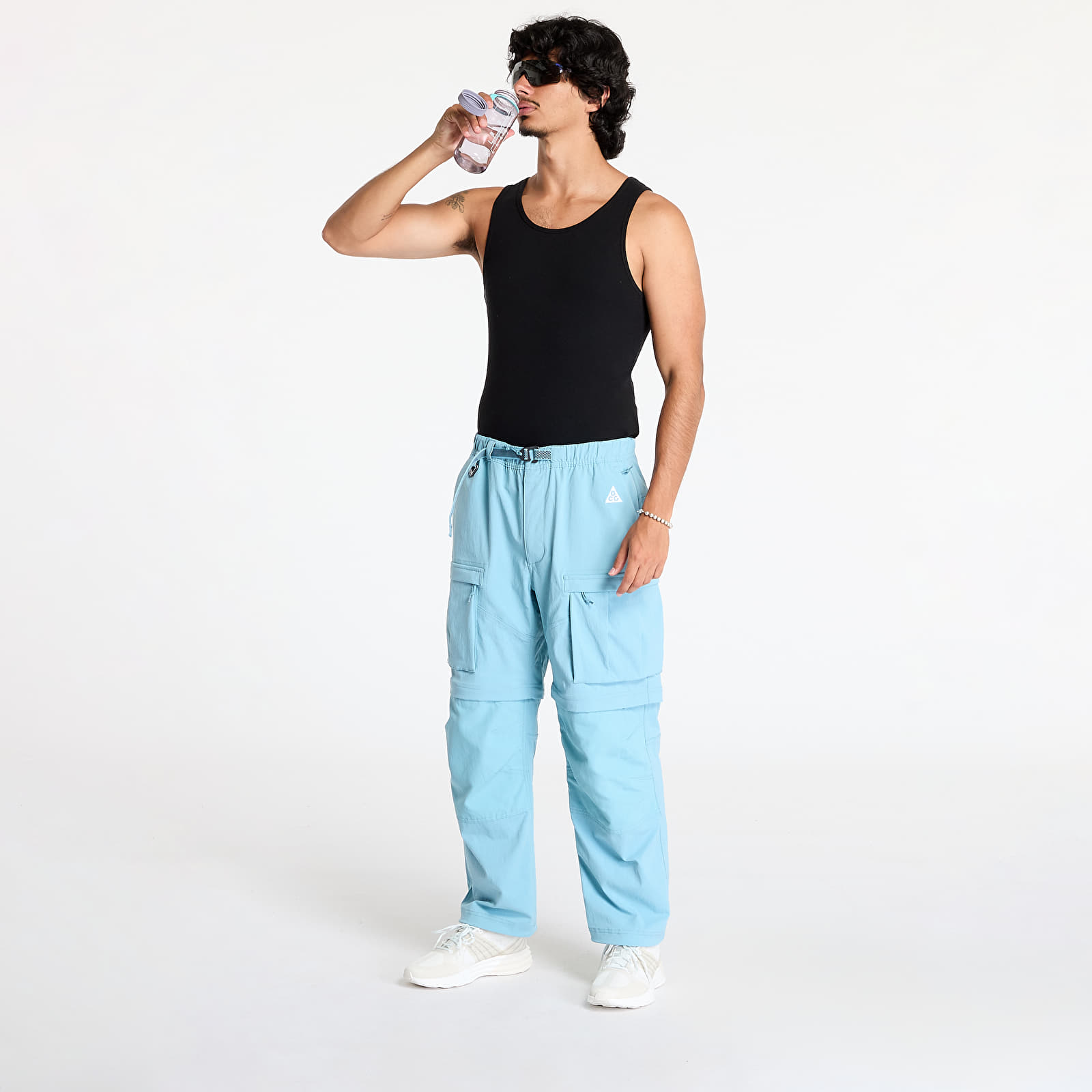 Farmerek és nadrágok Nike ACG "Smith Summit" Men's Cargo Pants Denim Turq/ Armory Navy/ Summit White