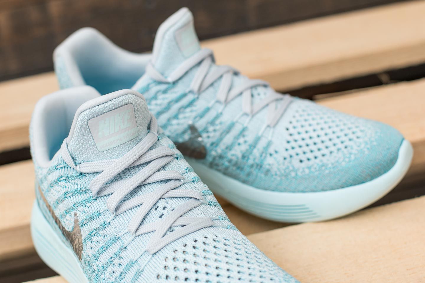 Women s shoes Nike W Lunarepic Low Flyknit 2 Glacier Blue Metallic Silver Footshop