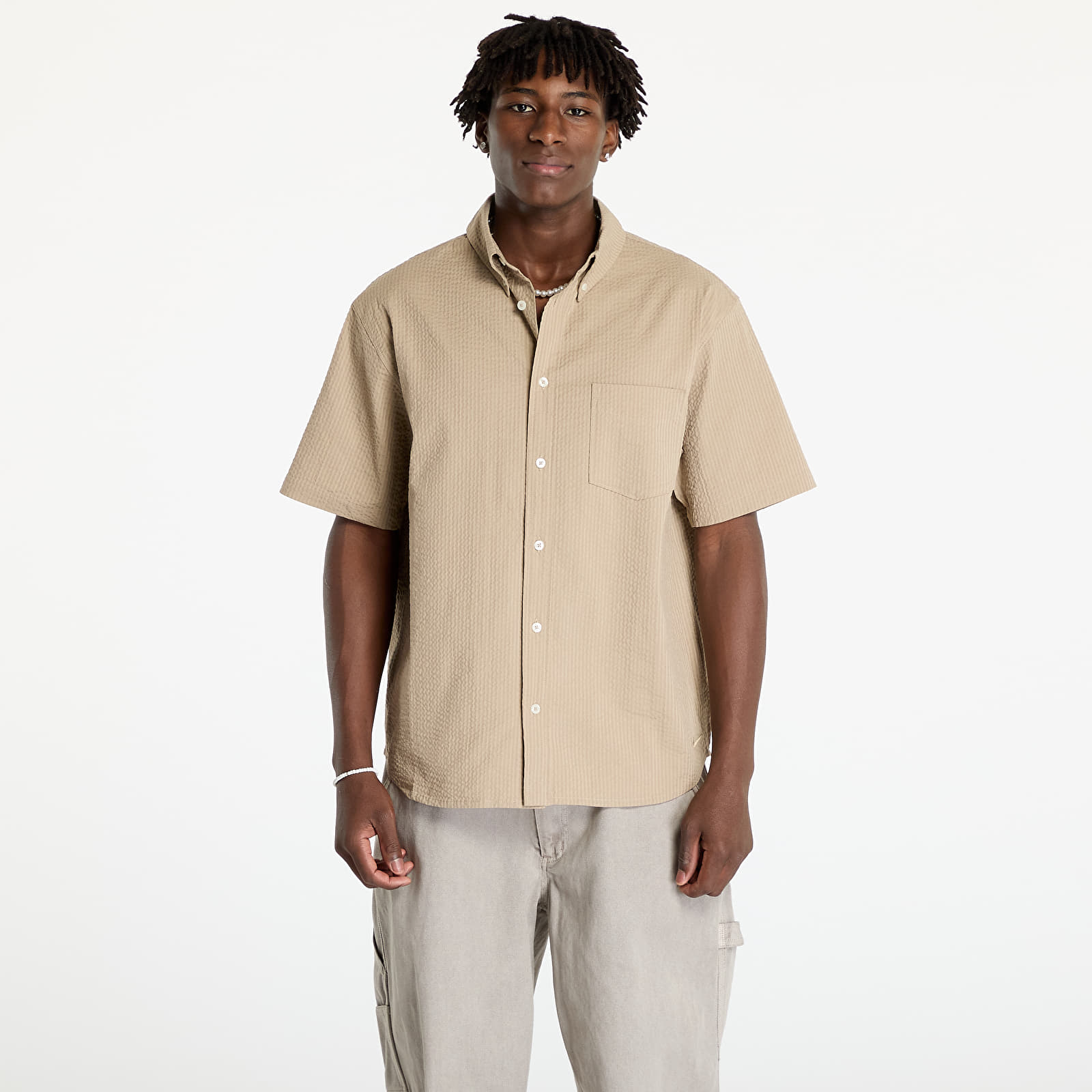 Košile Nike Life Men's Short-Sleeve Seersucker Button-Down Shirt Khaki/ Khaki