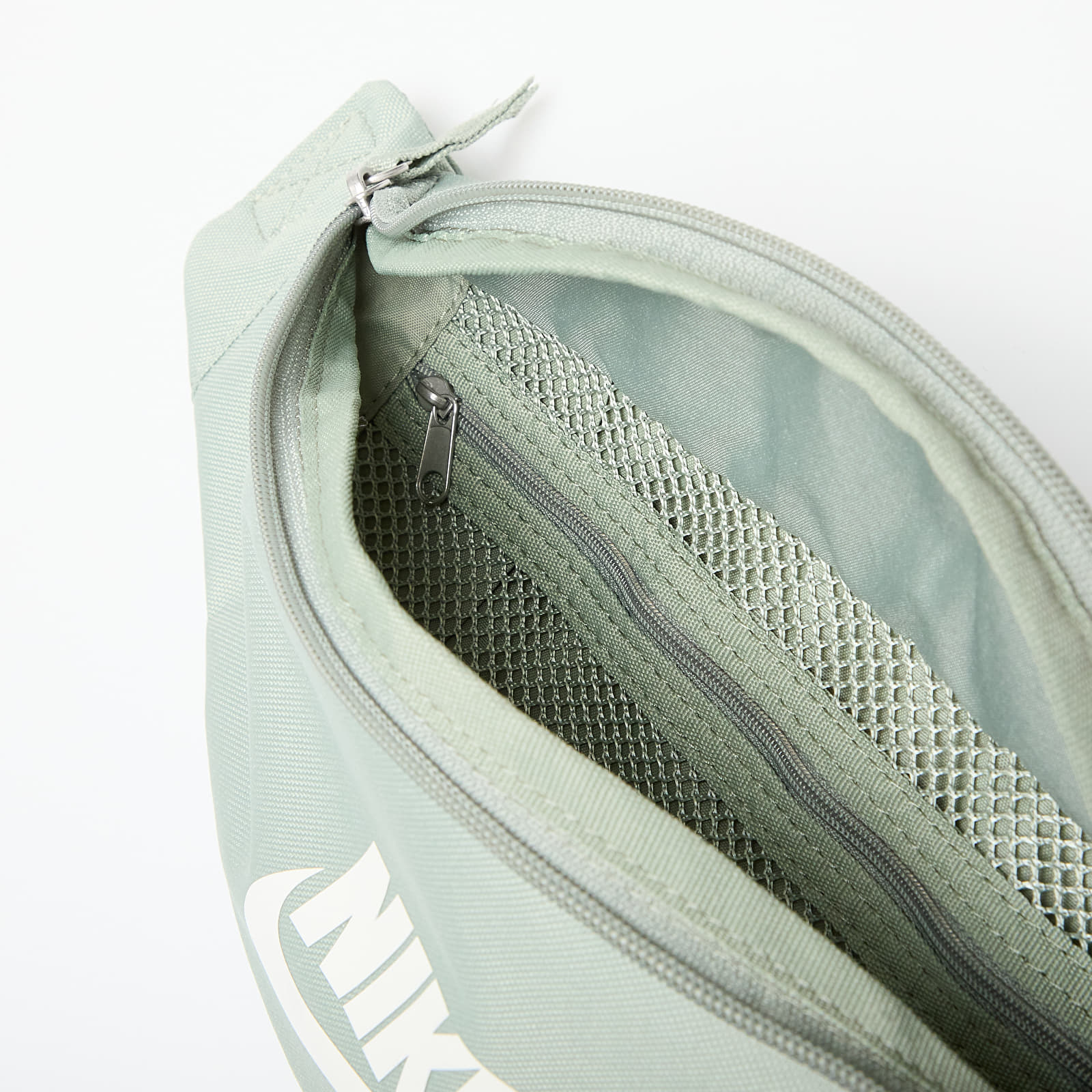 Хип чанти Nike Heritage Waistpack Jade Horizon/ Jade Horizon/ Summit White