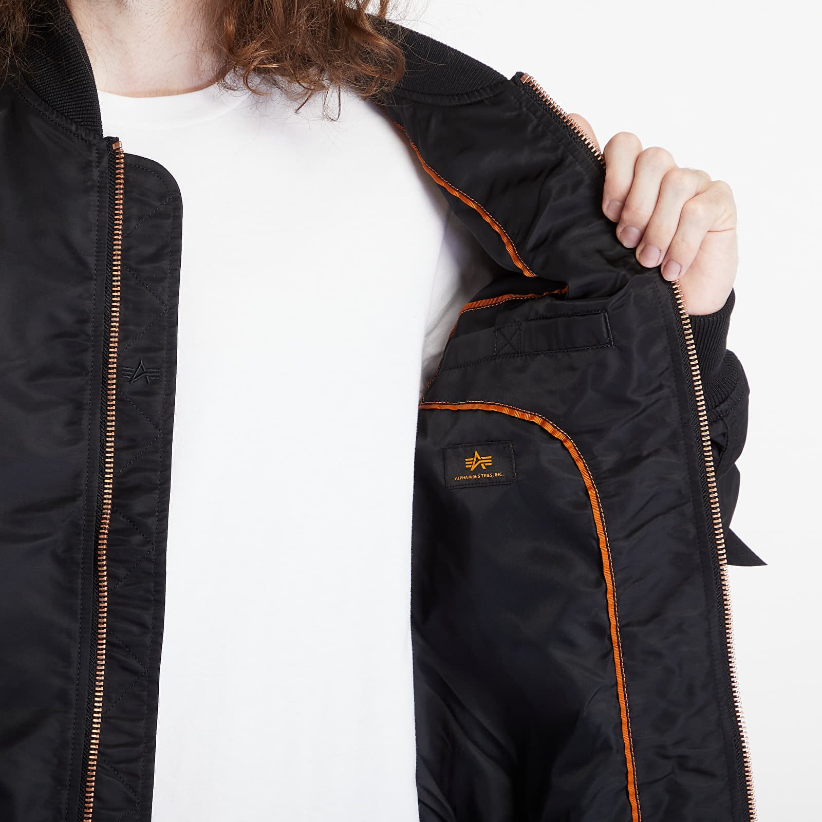 Herrenjacken Alpha Industries MA - 1 VF LW Black