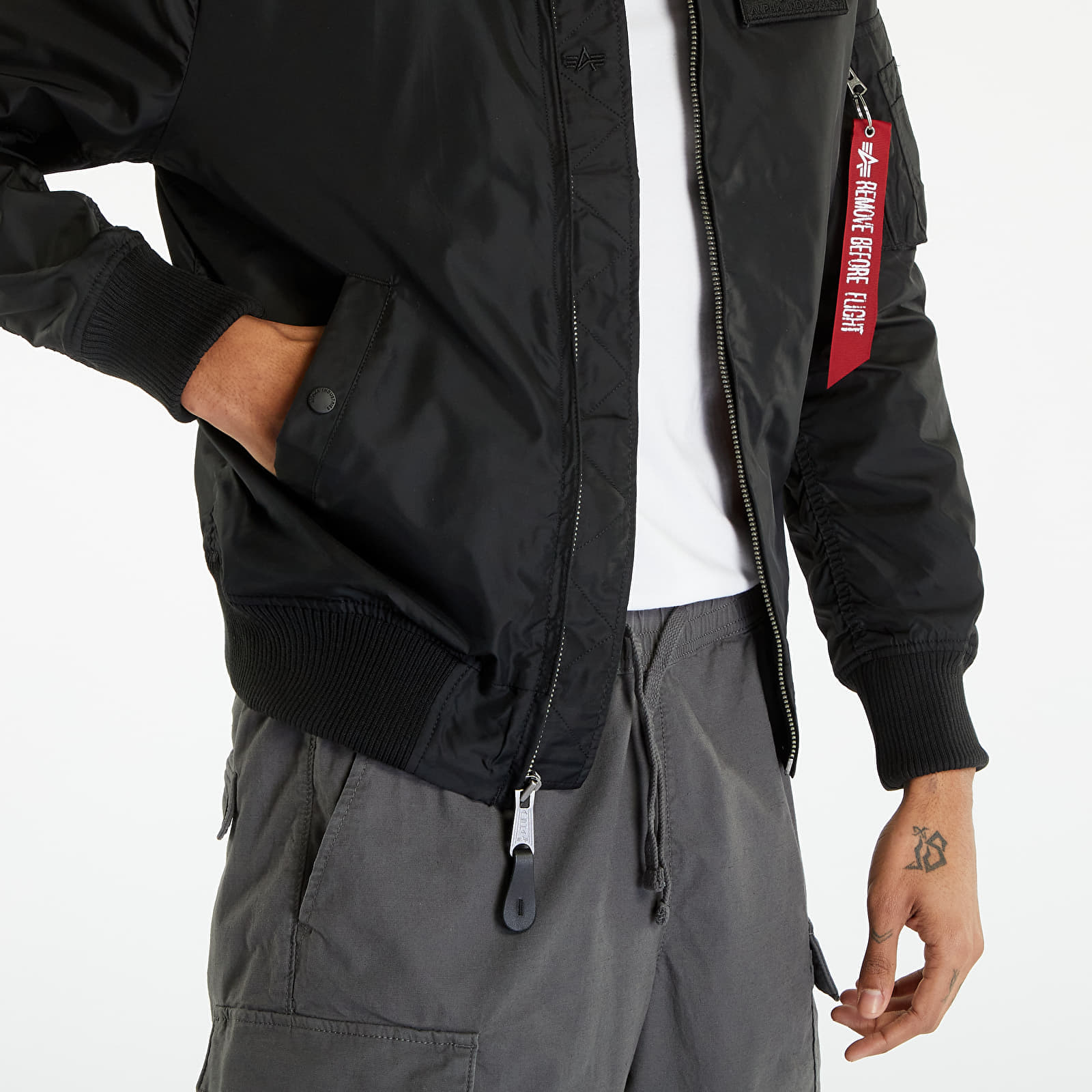 Herrenjacken Alpha Industries MA-1 TT Hood Black
