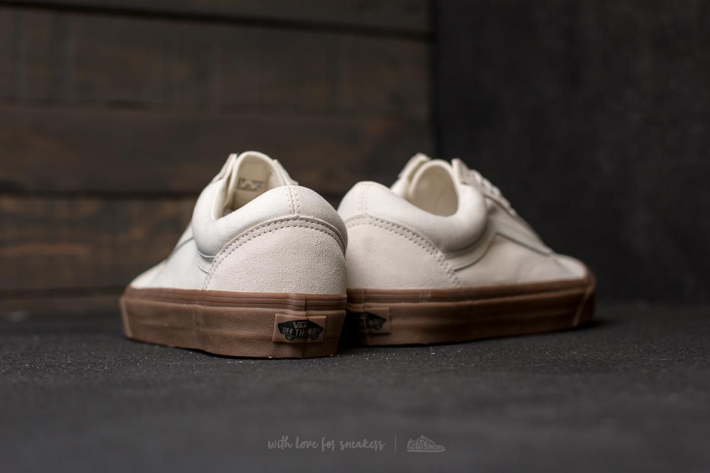 Men's shoes Vans Old Skool (Suede/ Canvas) White/ Gum