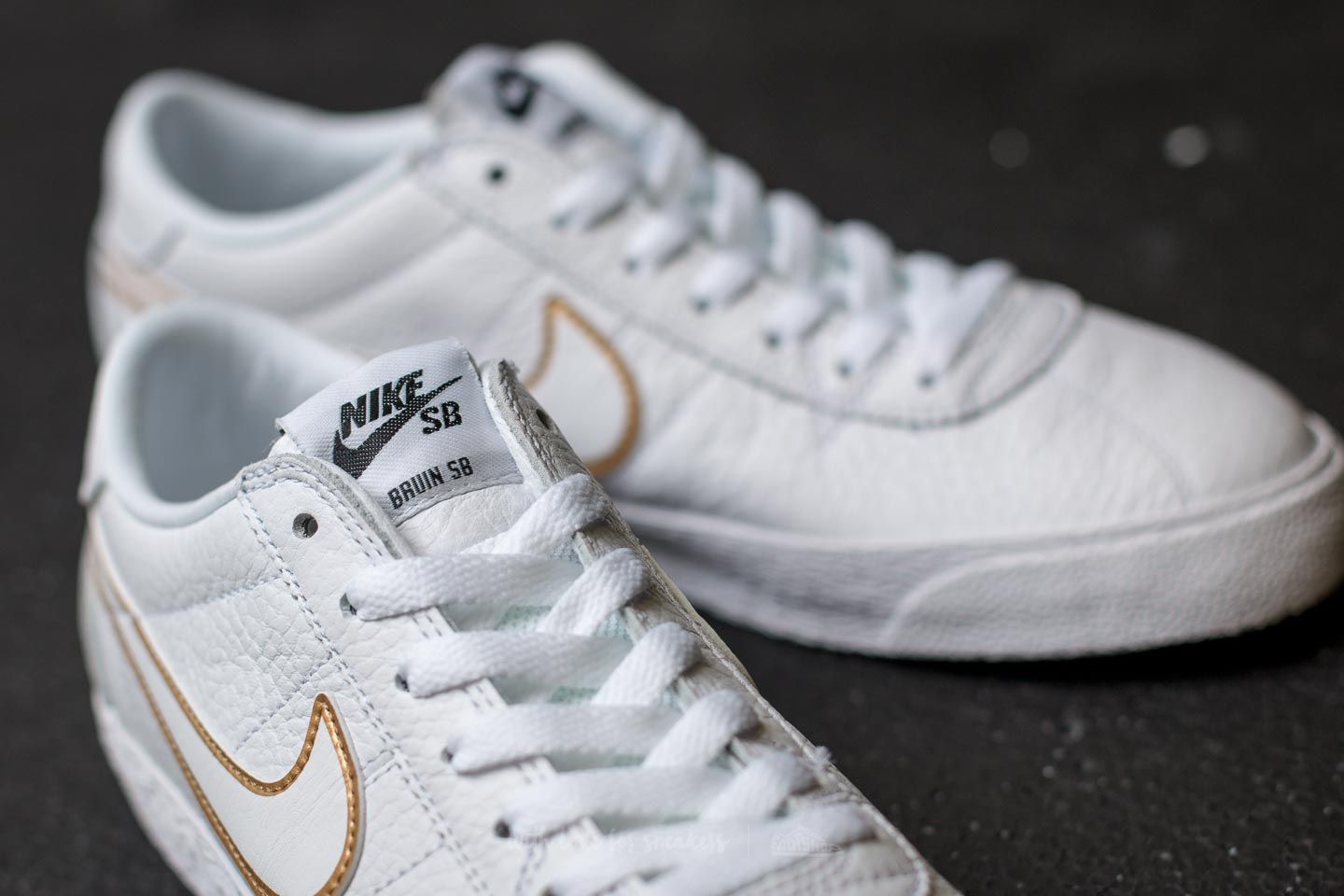Men s shoes Nike SB Bruin Zoom Premium SE White White Metallic Gold Footshop
