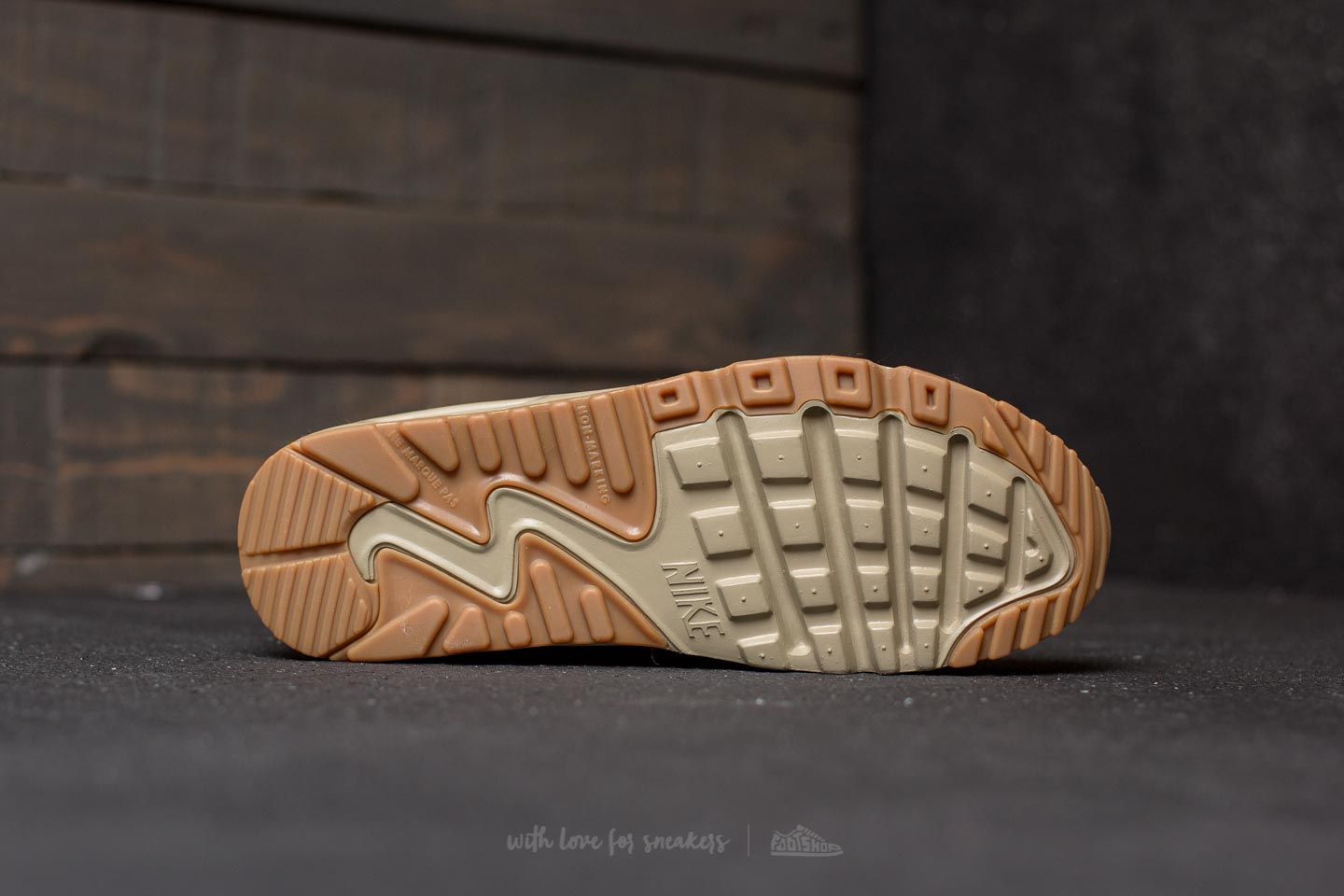 Дамски кецове и обувки Nike Air Max 90 Winter Premium (GS) Medium Olive/ Medium Olive