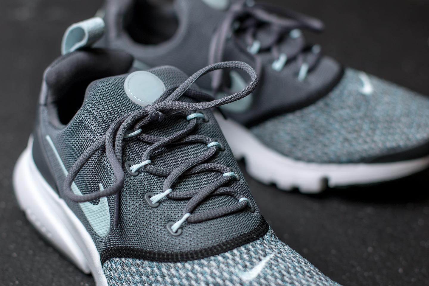 Kids sneakers and shoes Nike Presto Fly SE GS Dark Grey Glacier Blue Footshop