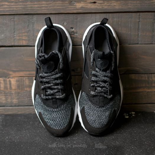 Nike air huarache run ultra gs black discount