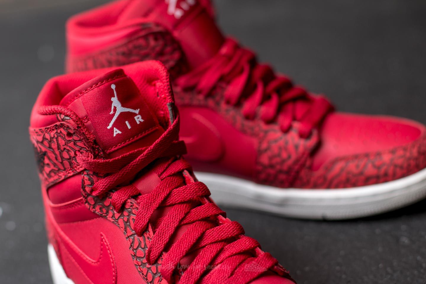 Herren Sneaker und Schuhe Air Jordan 1 Retro High Gym Red/ White-Team Red-White