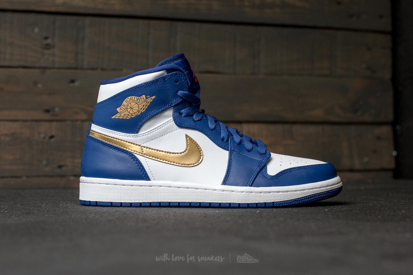 Blue and gold jordans hotsell