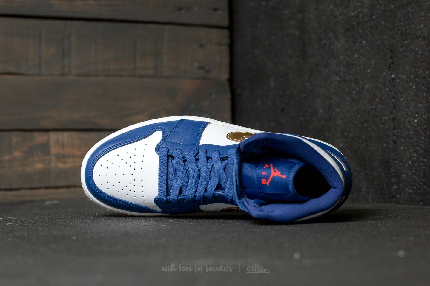 Men s shoes Air Jordan 1 Retro High Deep Royal Blue Metallic Gold