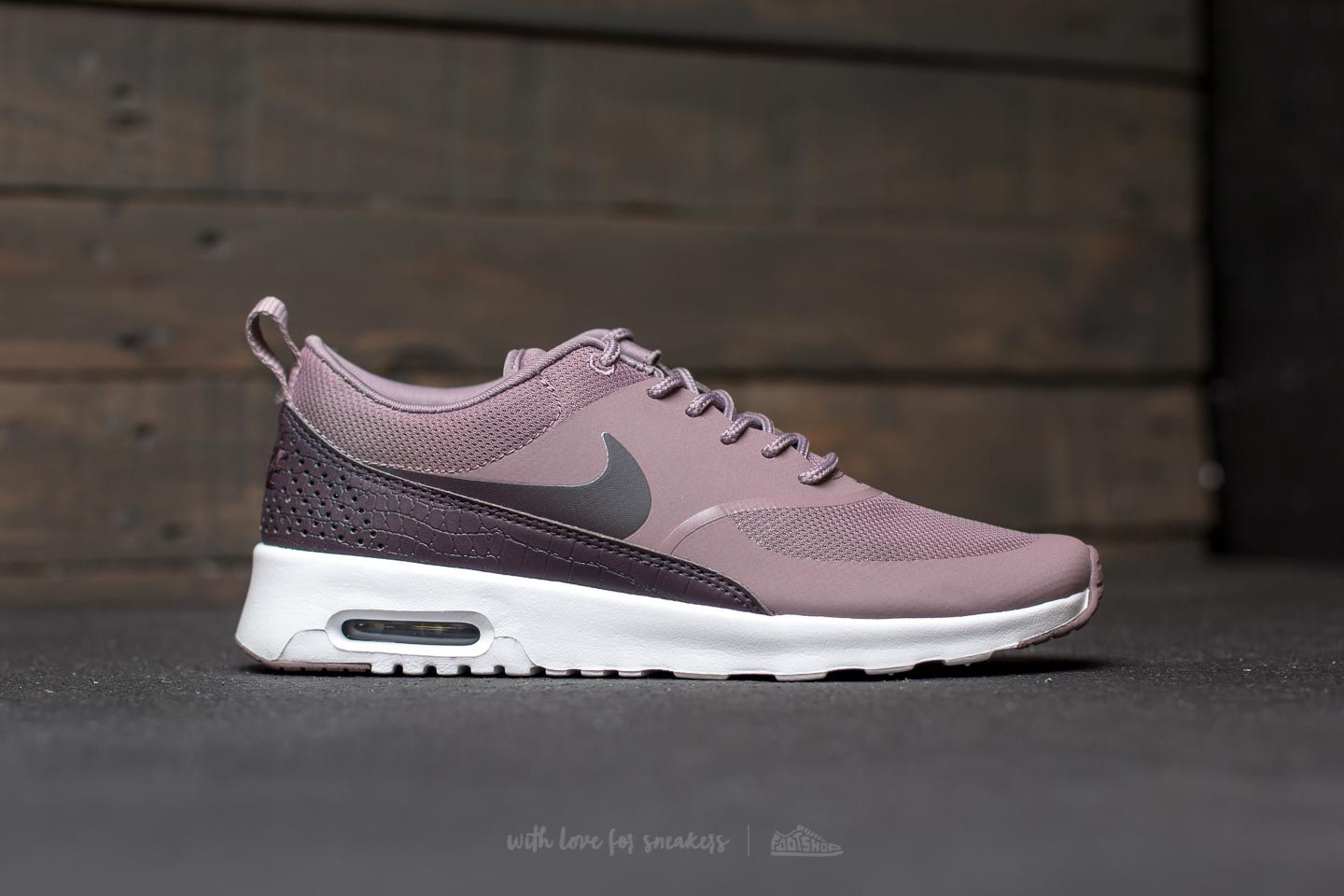 Nike air max thea taupe grey shop