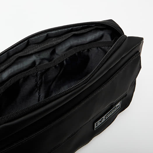 Under Armour Triumph Crossbody Black/ Black/ Black | Footshop