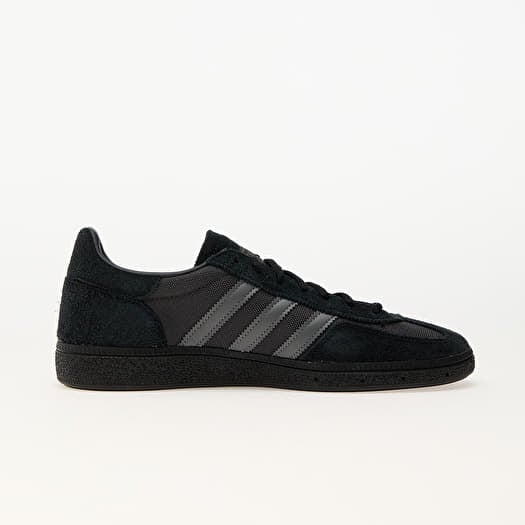 Adidas bermuda carbon 2025