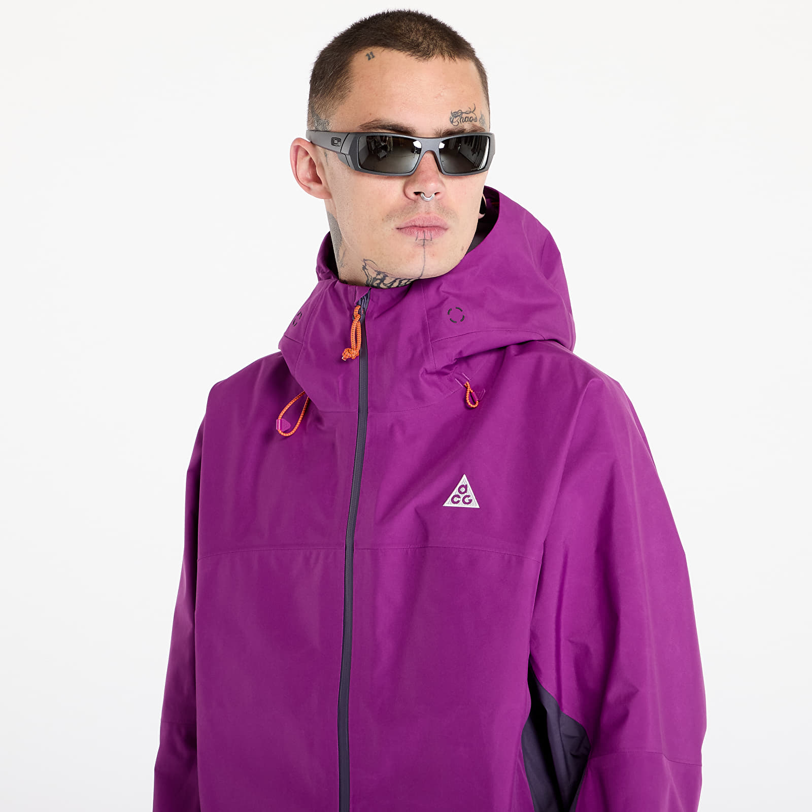 Geci Nike ACG "Misery Ridge" Storm-FIT ADV GORE-TEX Jacket UNISEX Bold Berry/ Dark Raisin/ Summit White
