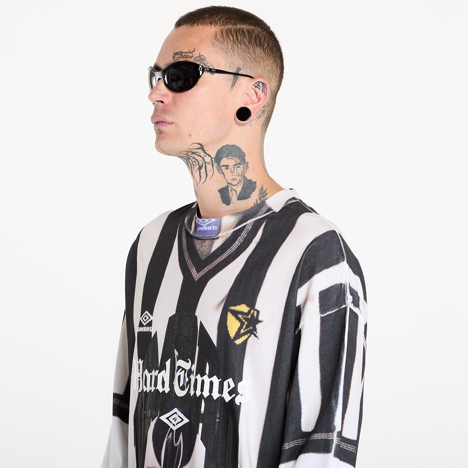 Magliette da uomo Umbro White Censored Inside Out Long Sleeve T-Shirt White