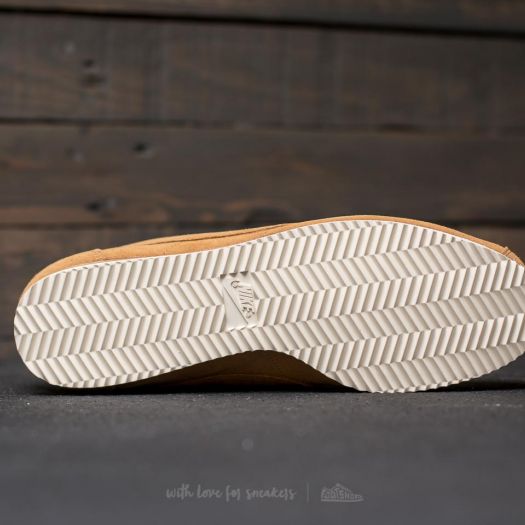 Nike classic cortez se wheat online