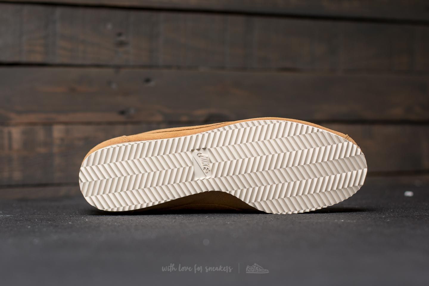 Scarpe uomo Nike Classic Cortez SE Wheat/ Wheat-Sail