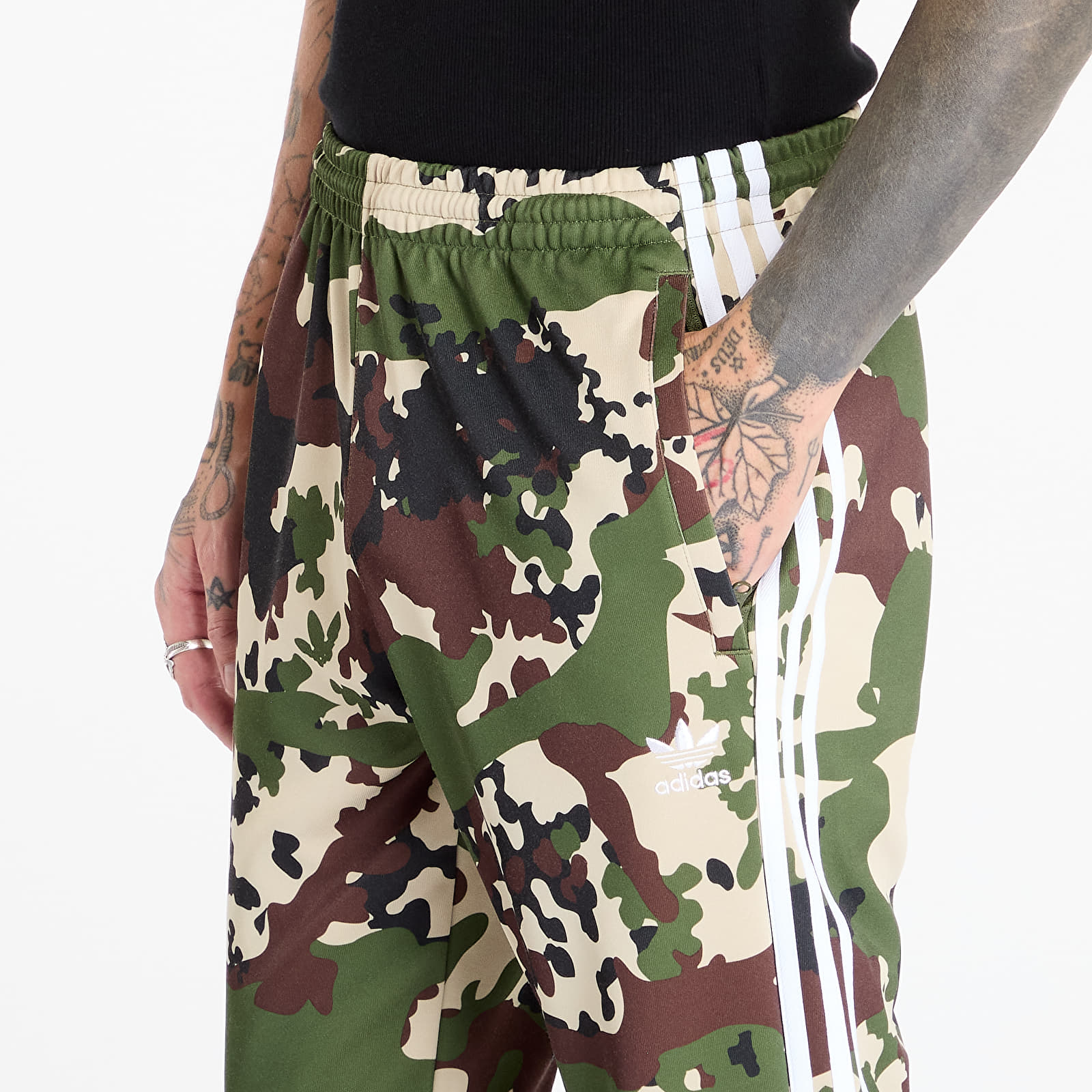 Tepláky adidas Camo Sstr Trackpants Wild Pine