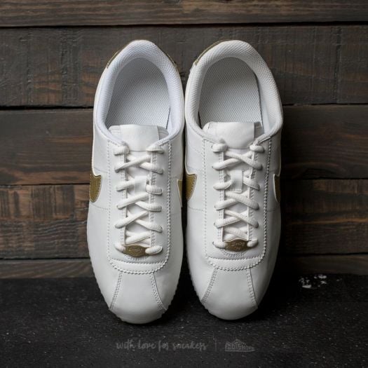 Women s shoes Nike Cortez Basic SL GS Summit White Light Gold Star Footshop