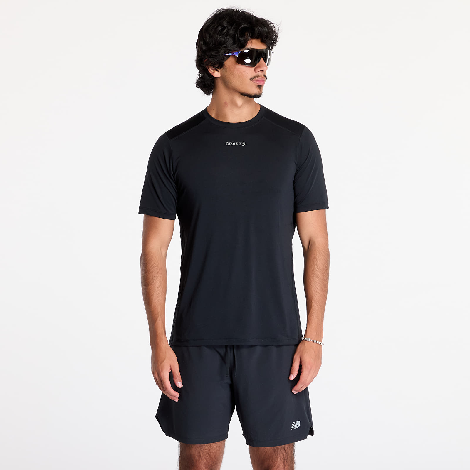 Men's T-shirts Craft ADV Essence 2 Shortsleeve T-Shirt Black