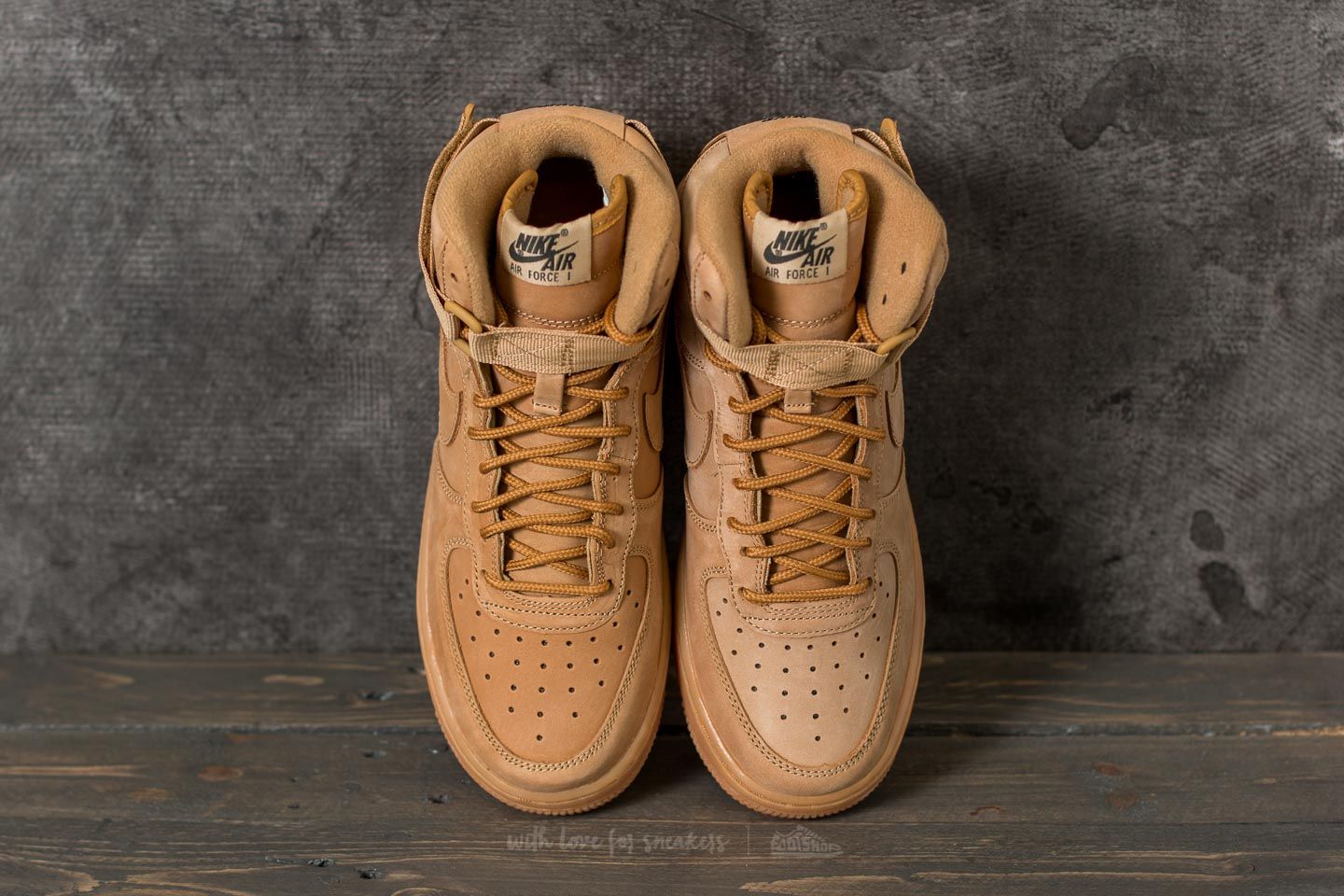 Női cipők Nike Air Force 1 High WB (GS) Flax/ Flax-Outdoor Green