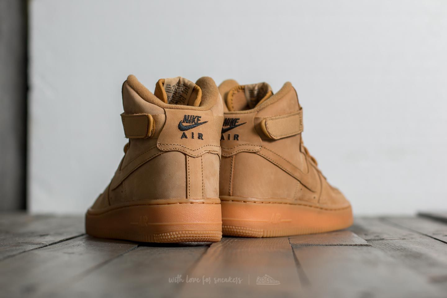 Női cipők Nike Air Force 1 High WB (GS) Flax/ Flax-Outdoor Green