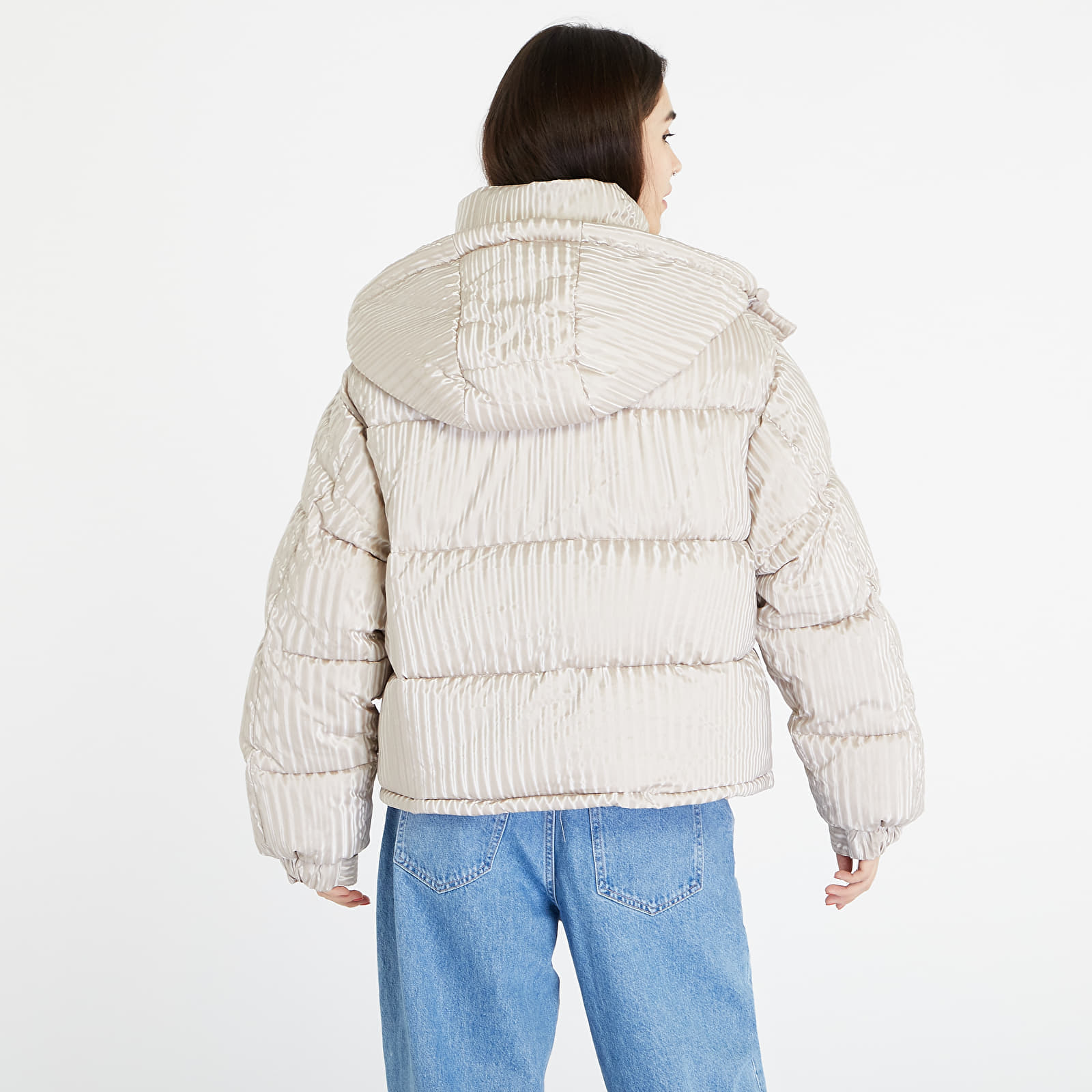 Jacken für Frauen Sixth June O/S Special Fabric Puffer Jacket Beige