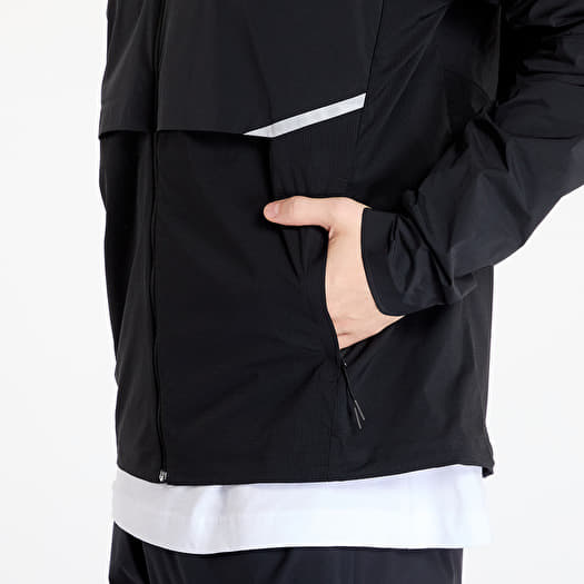On Core Jacket Black | Footshop