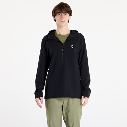 On Pace Hoodie Black