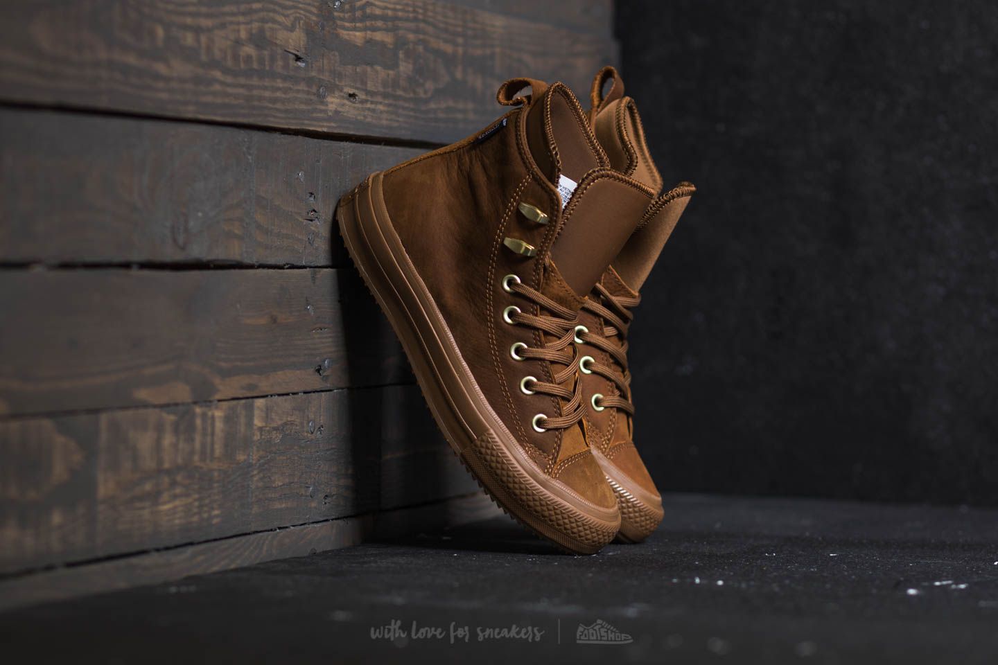 Converse leather sales boots brown