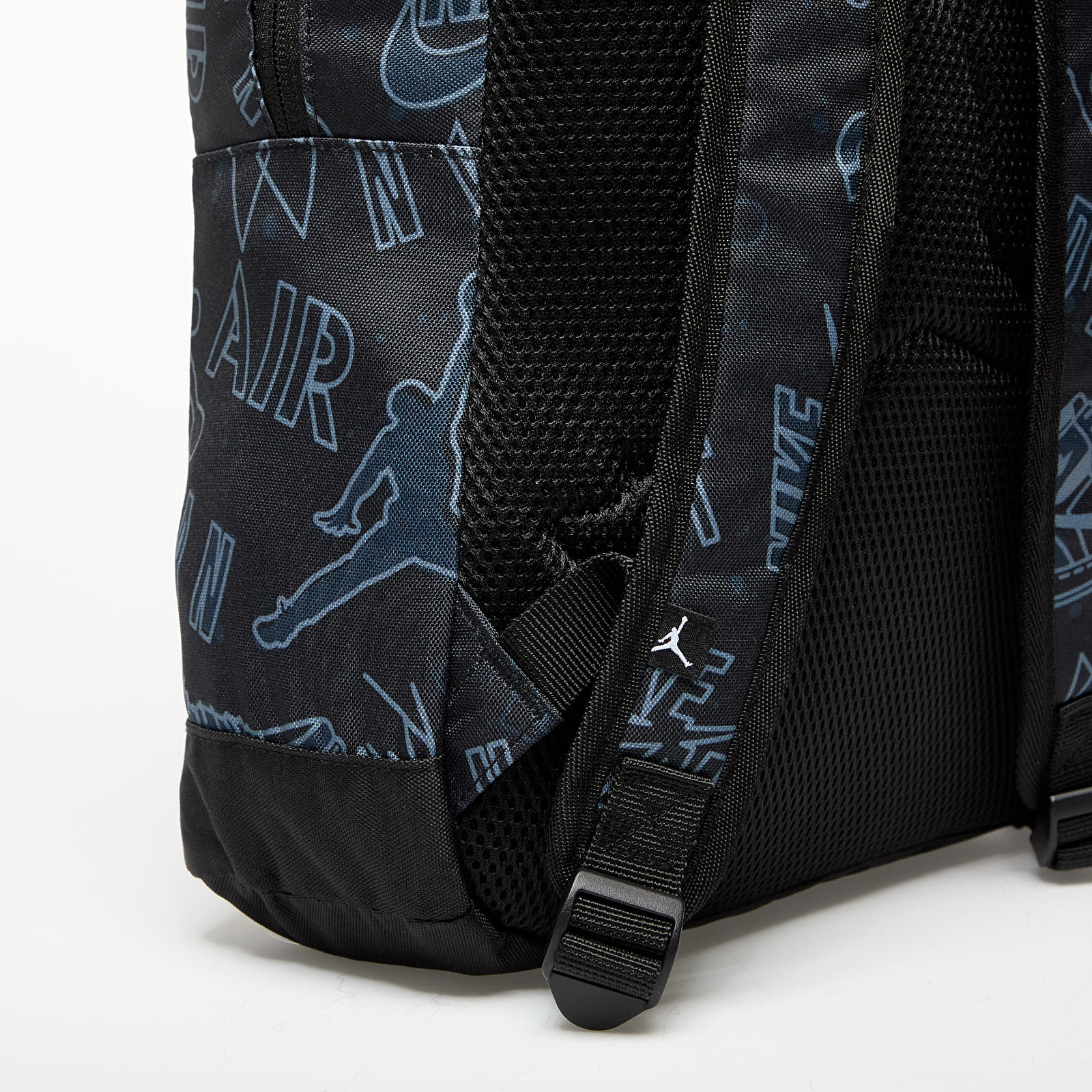 Batohy Jordan Jan Air School Backpack Black/ Gym Red