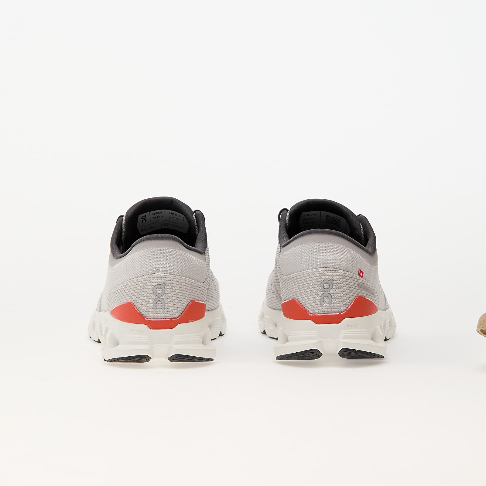 Herresko On M Cloud X 4 Silver/ Flame