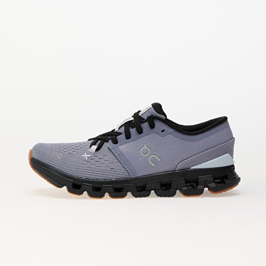 On W Cloud X 4 Feather/ Black