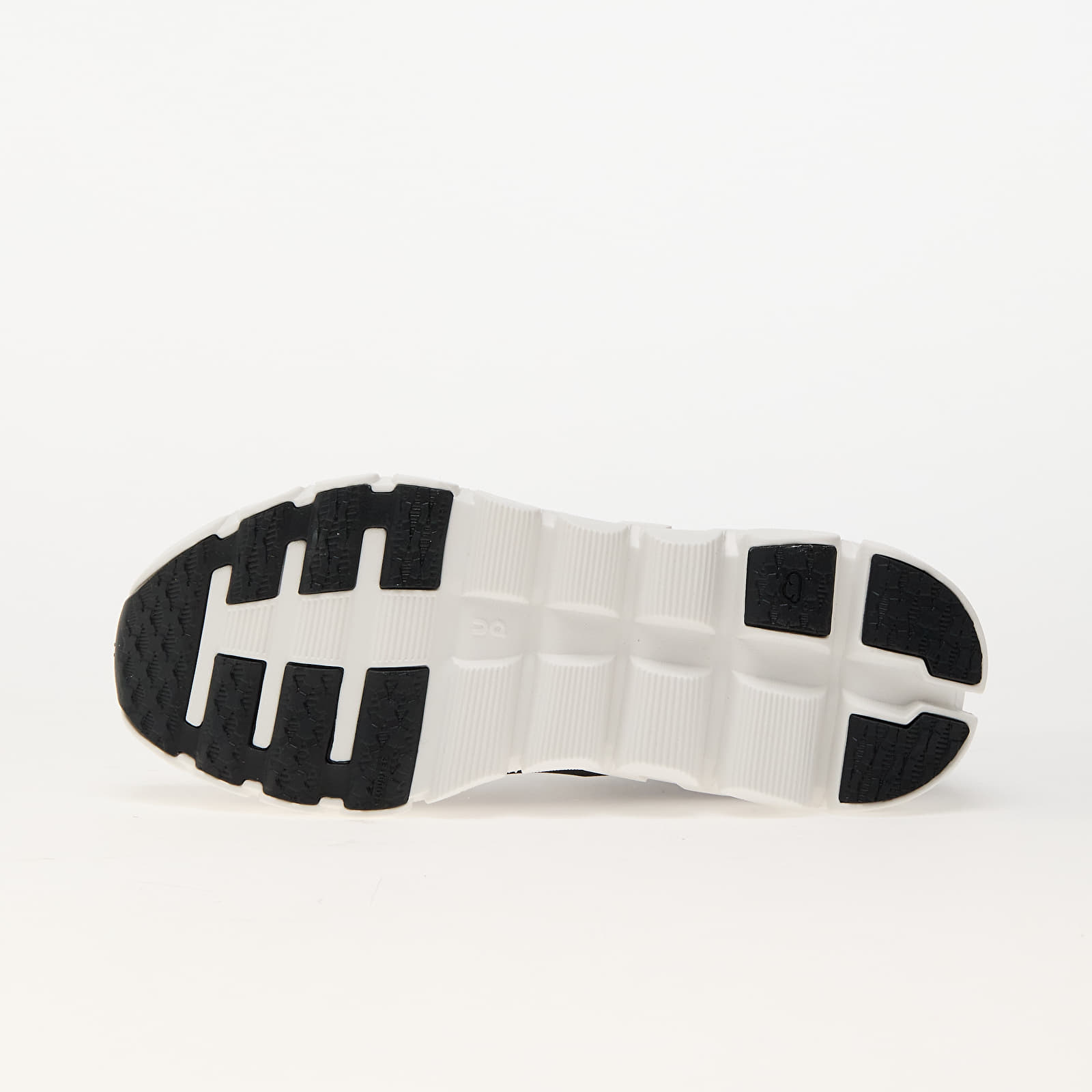 Women's shoes On W Cloudflow 4 Black/ White